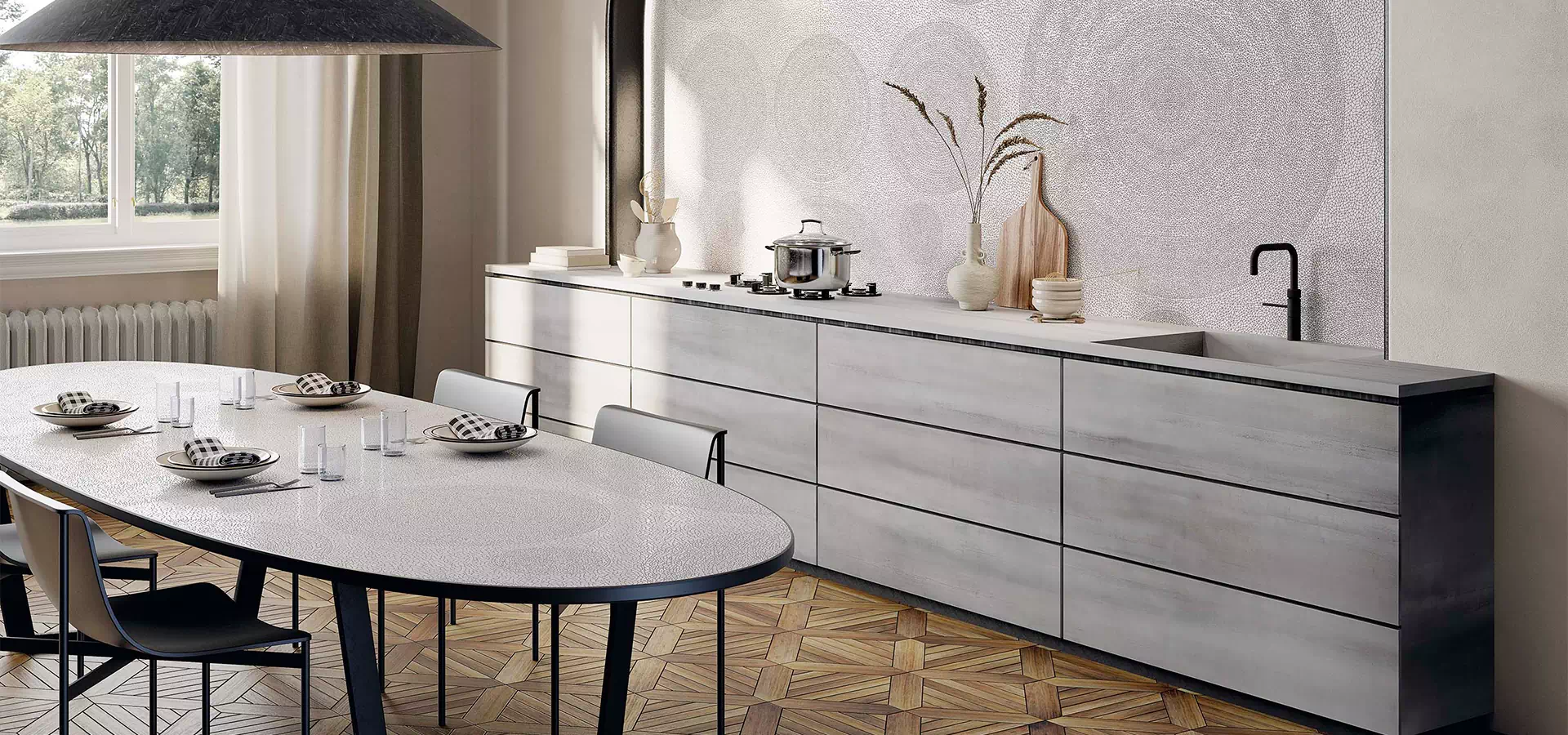 jadalnia z białym stołem